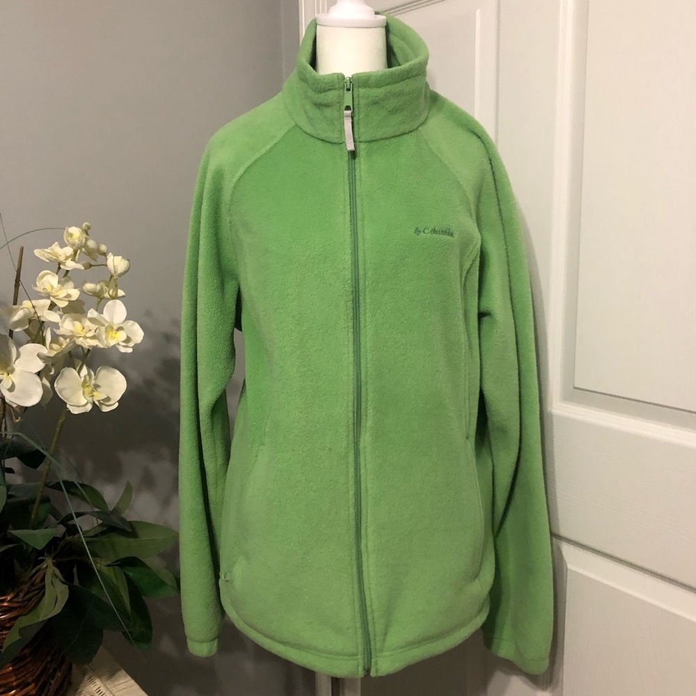 Columbia Fleece zip up. Spring green. Women’s size XL.